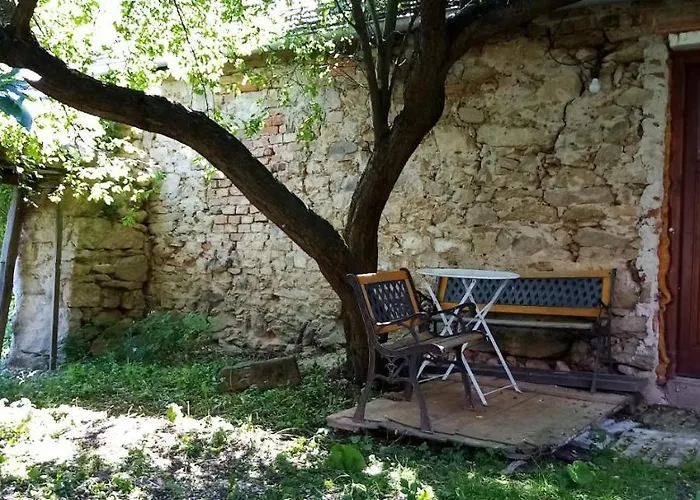 Utulny S Malou Zahradkou Dačice